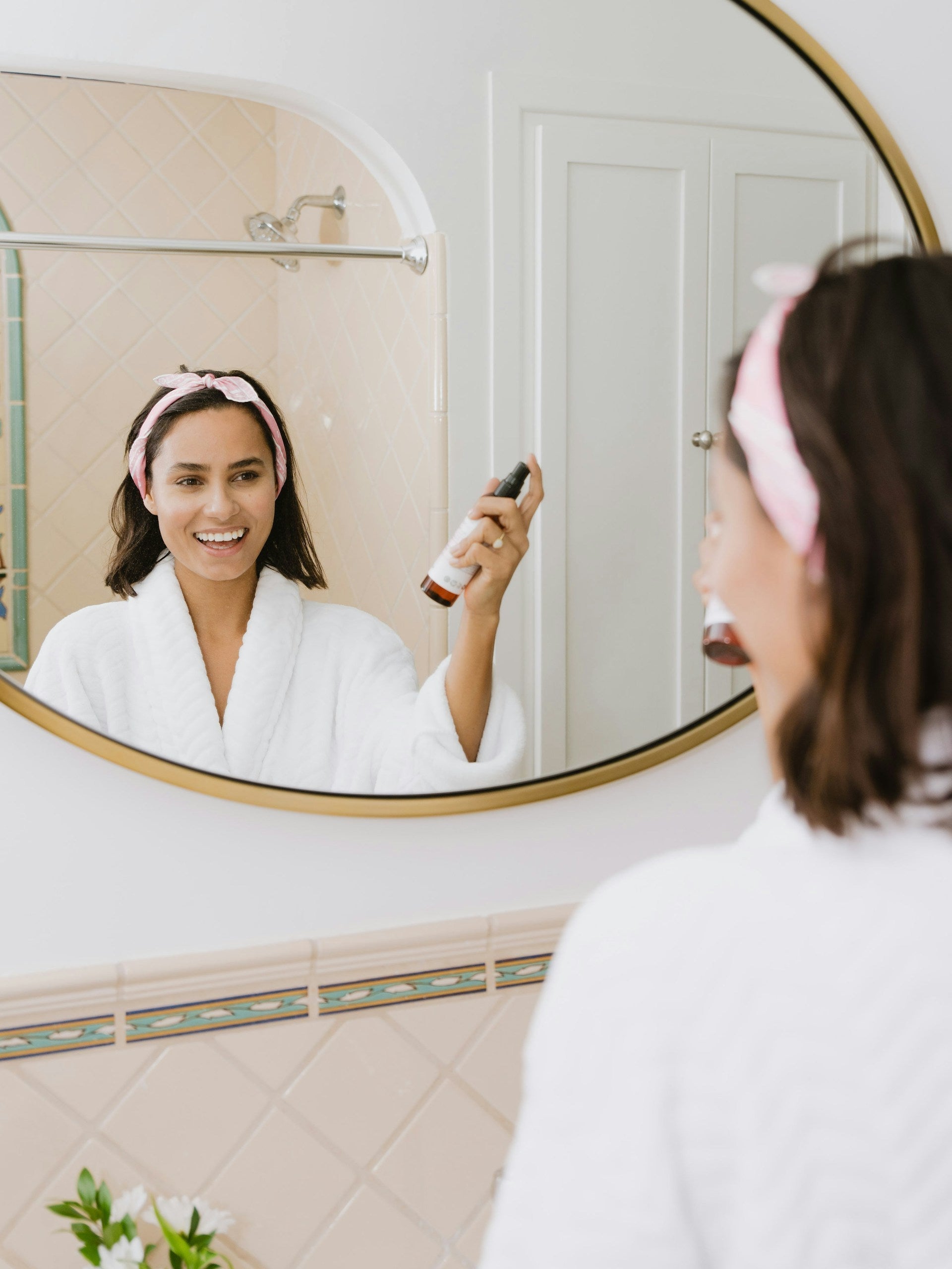Gesicht hormonelle Akne erkennen: Tipps für klare Haut