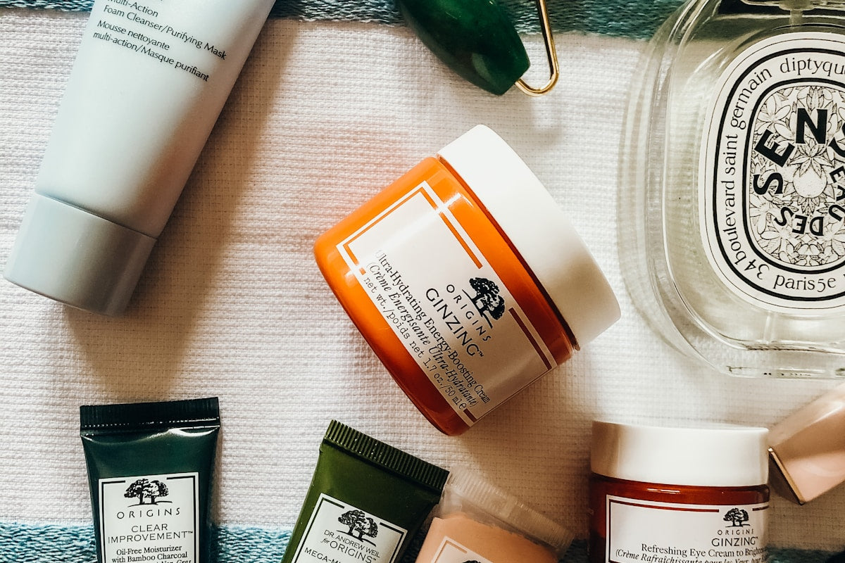 Hautpflege-Inhaltsstoffe und natürliche Wirkstoffe